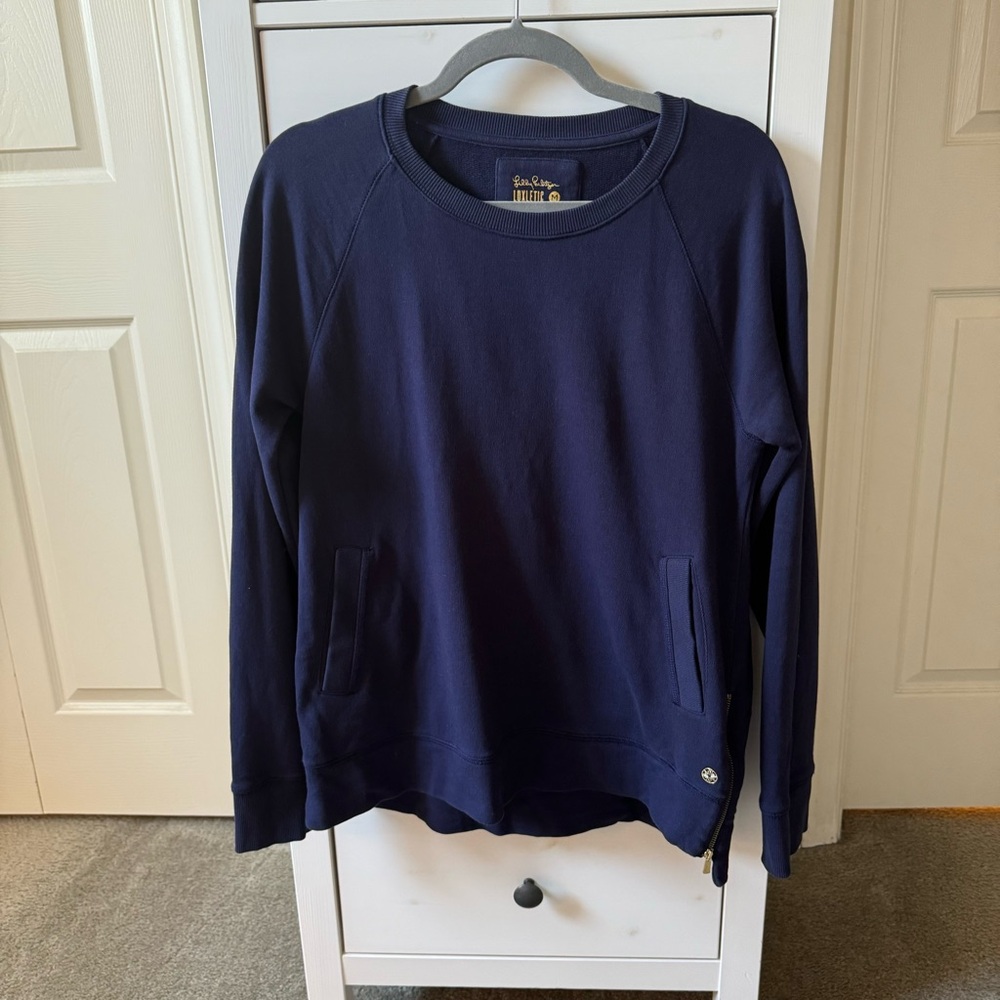 EUC Lilly Pulitzer Beach Comber Pullover in True Navy. Sz. M.